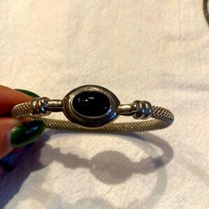 Sterling silver and black onyx hinged bracelet🌺